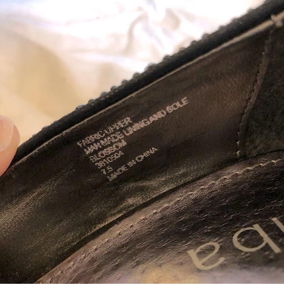 DIBA Black Rhinestone Embellished Heels (US 7.5M) - Picture 11 of 16